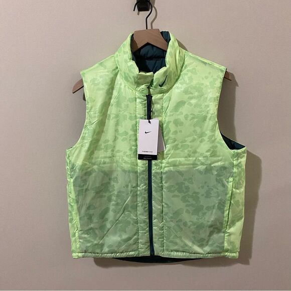 Nike Women's Therma Fit Repel Reversible Vest - Picture 11 of 15